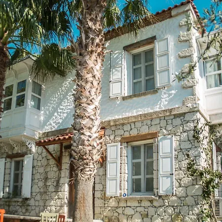 B House מלון אלאקאטי